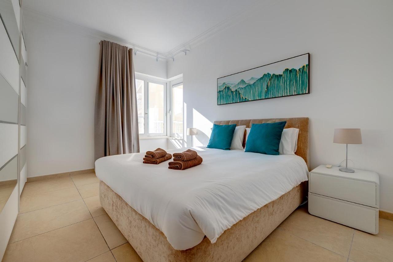 Seafront Apartment *