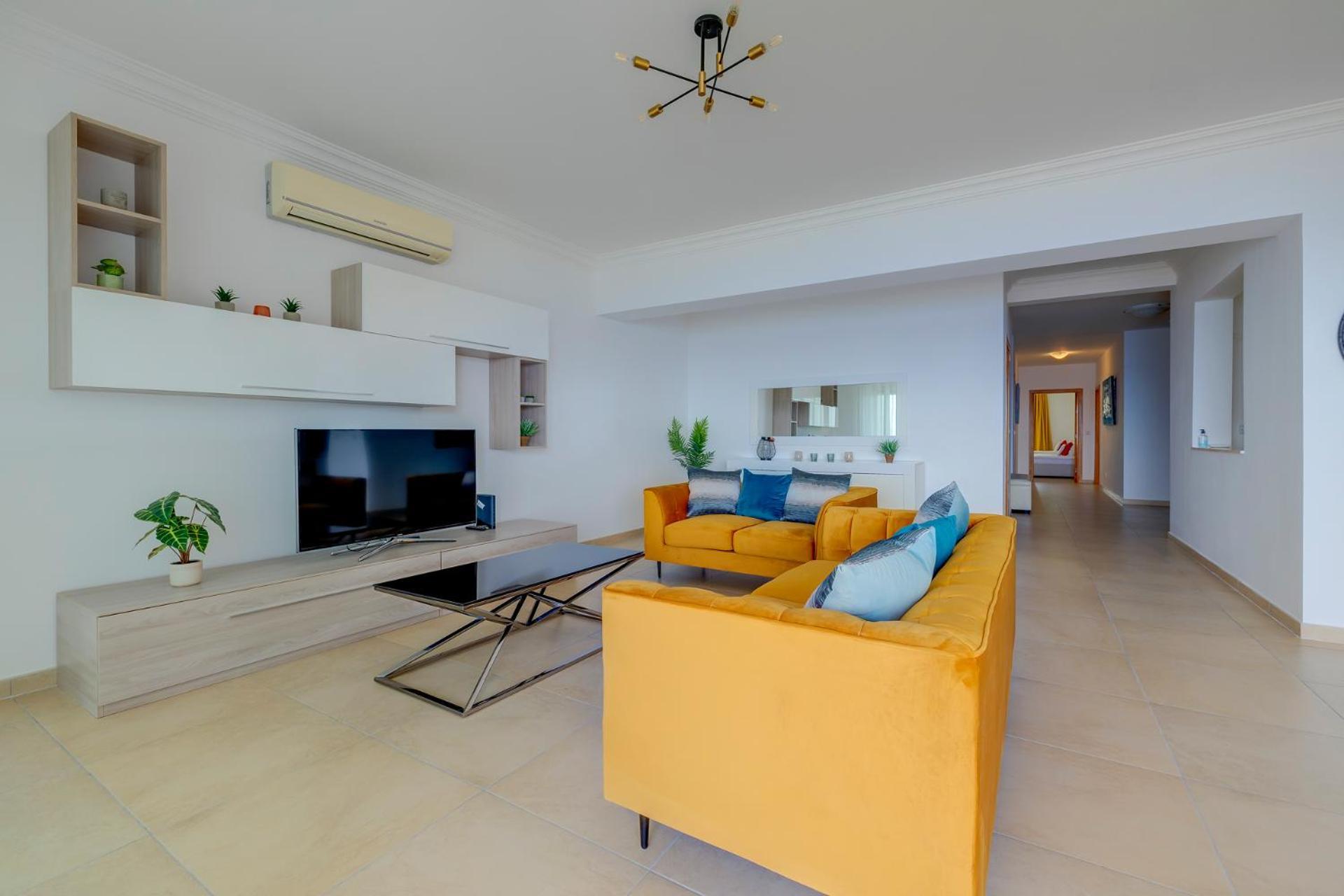 Seafront Apartment *